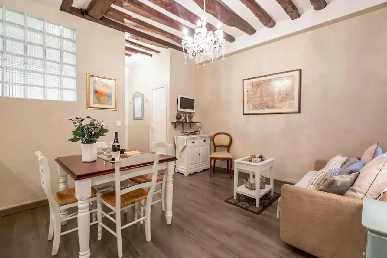 Апартаменты Le Jardin Du Marais Париж